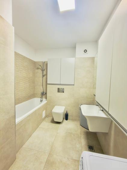 Apartament cu 2 camere semidecomandat în Tractorul