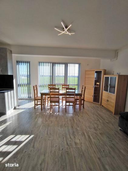 Apartament cu 3 camere în Sântandrei