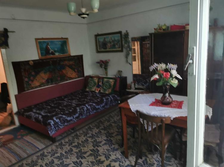 Casă cu 3 camere în Central