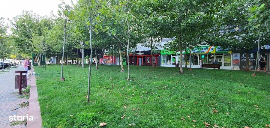 Apartament cu 3 camere, mobilat în Vitan