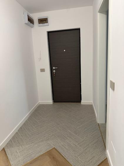 Apartament cu 3 camere decomandat în Floreasca