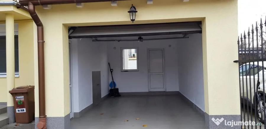 Casă cu 6 camere cu Teren 329 Mp în Trei Stejari