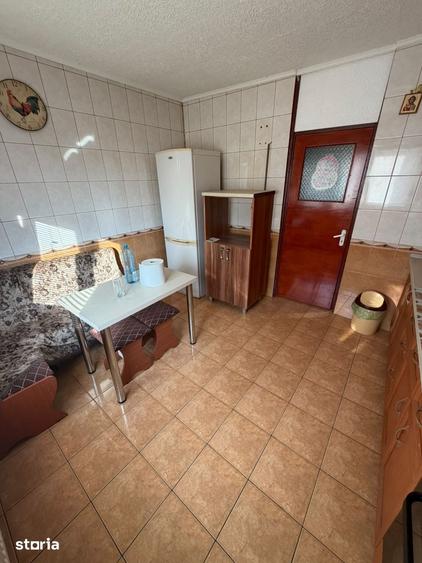 Vanzare apartament 3 camere zona 13 septembrie - 7