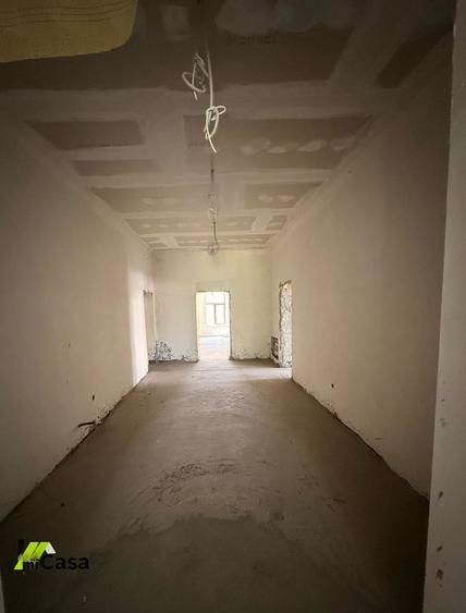 Spațiu comercial, de 1,060 mp, în Gării
