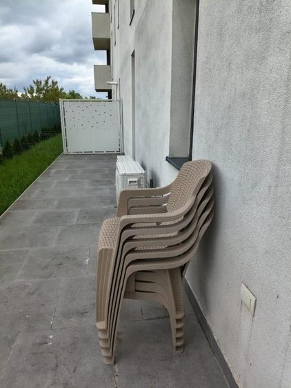 Apartament cu 2 camere decomandat, mobilat în Sisești