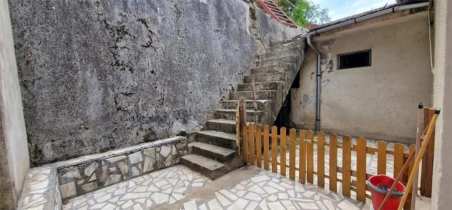 Casă cu Teren 565 Mp în Lendt