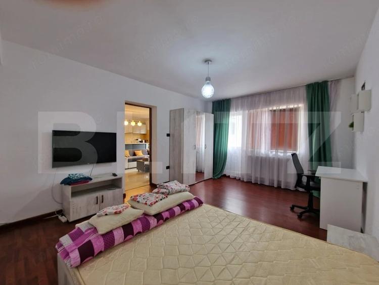 Apartament cu 3 camere semidecomandat în Central