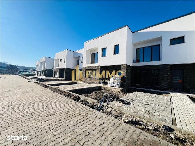 Casă cu 4 camere cu Teren 250 Mp în Șcheia