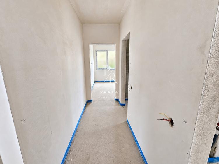 Apartament cu 3 camere decomandat în Florești