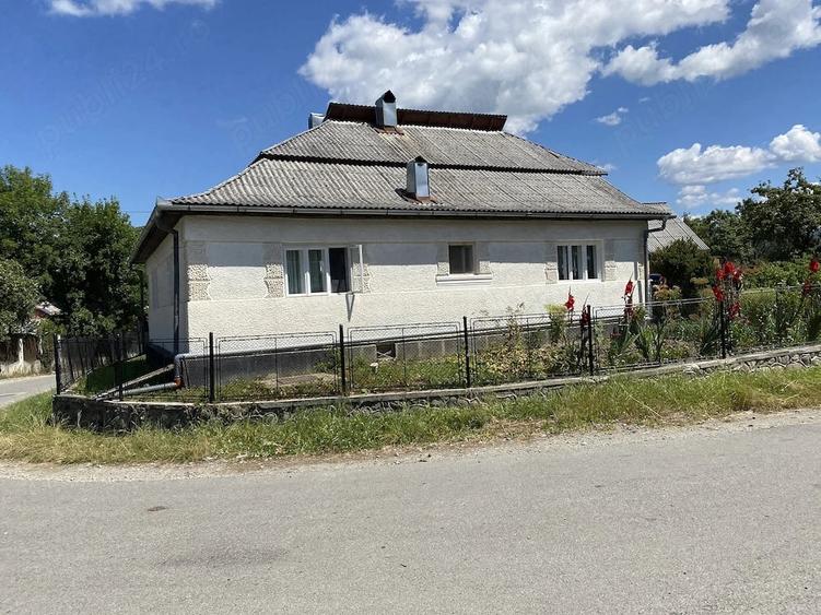 Casă cu Teren 1850 Mp în Vișeu de Jos