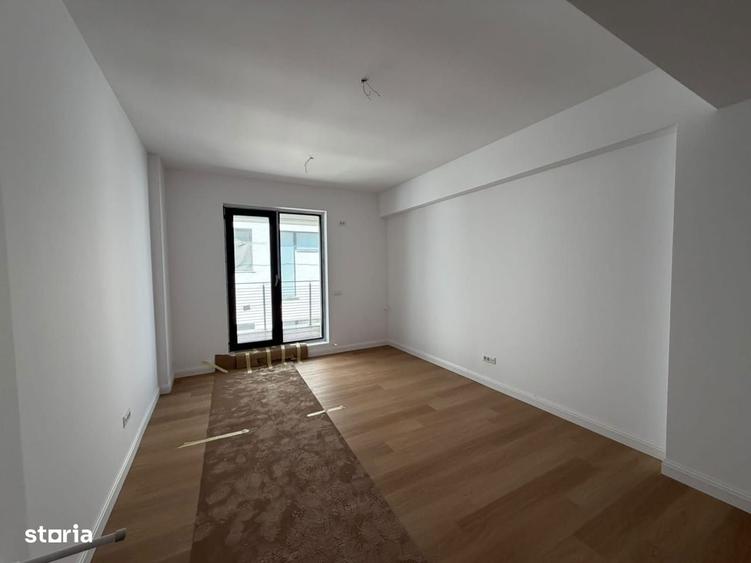 Apartament cu 4 camere în Herăstrău