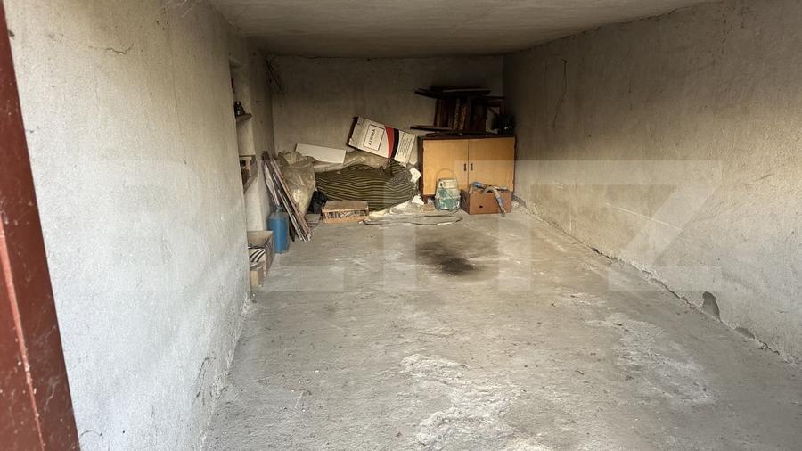 Casă individuală cu 4 camere cu Canalizare în Beriu