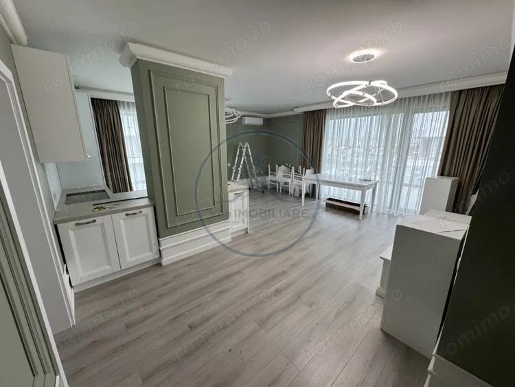 Apartament cu 4 camere decomandat în Central