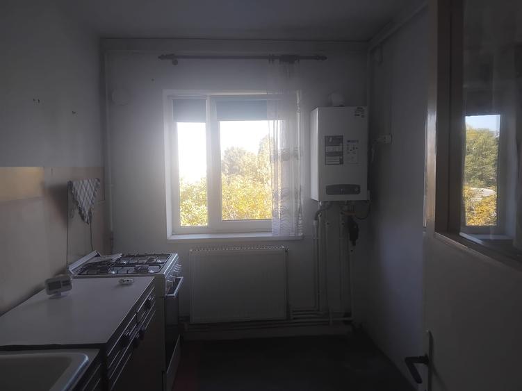 Apartament cu 2 camere semidecomandat în Abator
