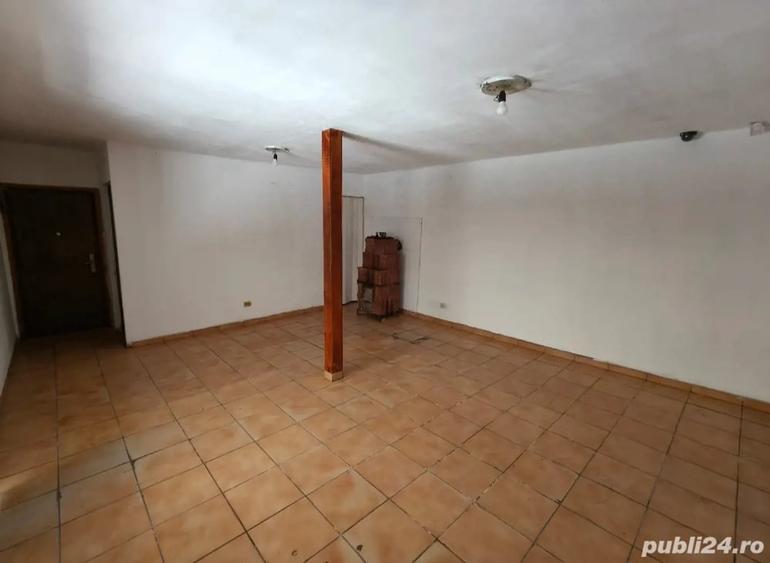 Casă cu 2 camere cu Teren 330 Mp în Provița de Sus