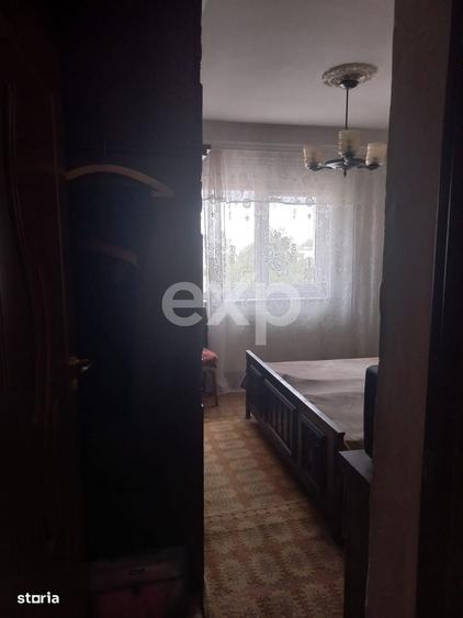 Apartament cu 2 camere decomandat în Războieni