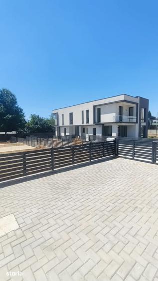 Casă cu 3 camere cu Teren 400 Mp în Budeasa