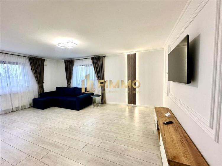 Apartament cu 3 camere semidecomandat în Obcini
