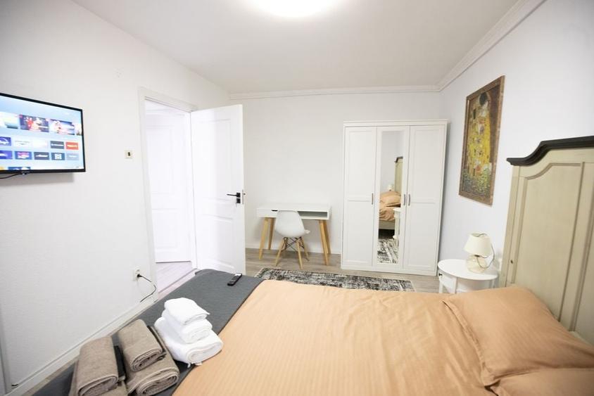 Apartament cu 2 camere decomandat în Central