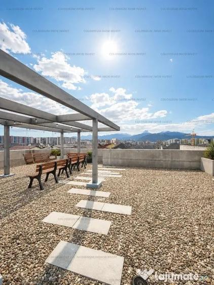 Apartament cu 3 camere decomandat în Tractorul