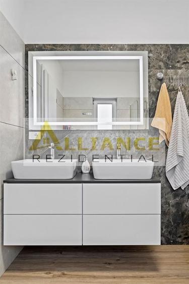 Casă individuală cu 4 camere cu Canalizare în Berceni