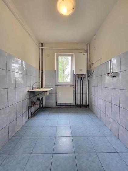 Apartament cu 2 camere semidecomandat în Mircea cel Bătrân