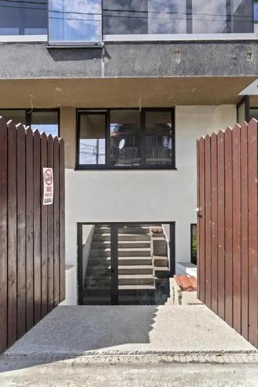 Casă cu Teren 400 Mp în Dămăroaia