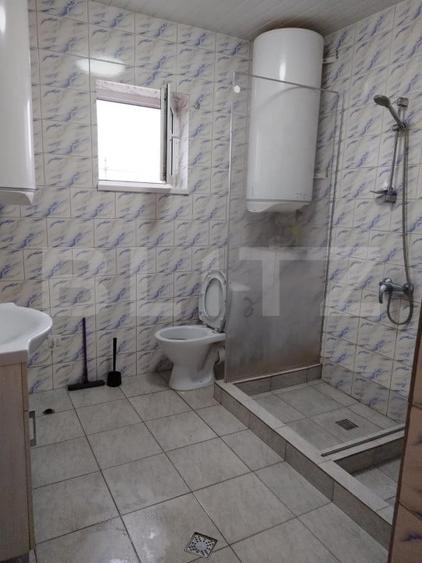 Casă individuală cu 4 camere cu Canalizare în Exterior Vest