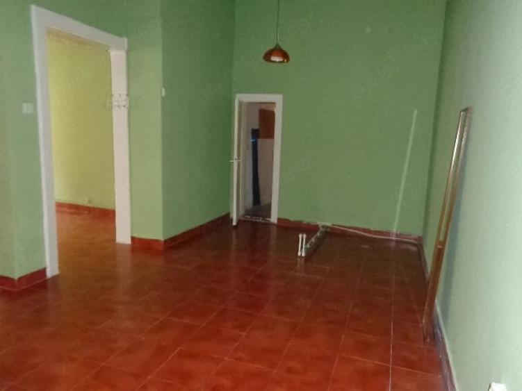 Spațiu comercial, de 44 mp, în Central