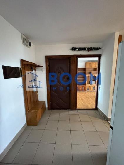 Apartament cu 3 camere decomandat în Ostroveni