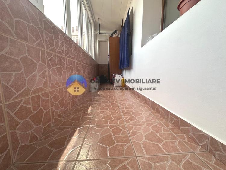 Apartament cu 3 camere decomandat, mobilat în 1 Mai