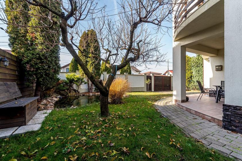 Casă individuală cu 5 camere cu Piscina în Aradul Nou