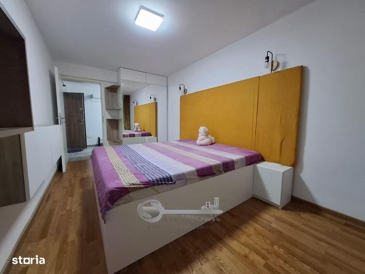 Apartament cu 4 camere decomandat în Central