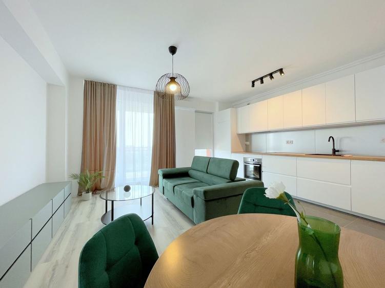 Apartament cu 2 camere semidecomandat, mobilat în Lipovei