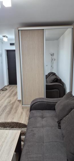 Garsonieră decomandată în Central