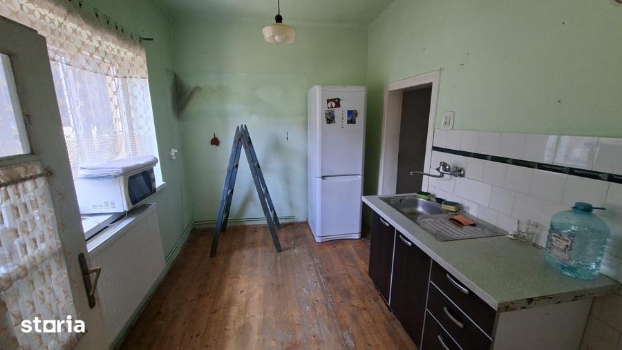 Casă cu 2 camere cu Teren 126 Mp în Central