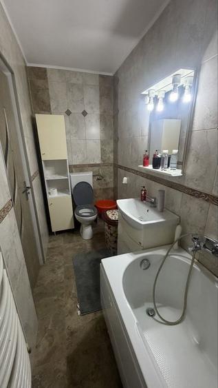 Apartament cu 2 camere decomandat în Tudor