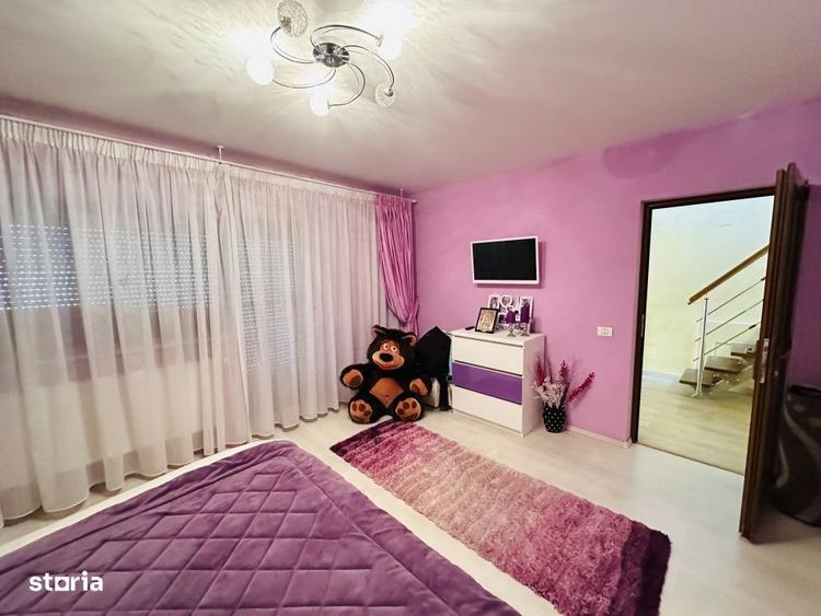Casă cu 4 camere în Dudu