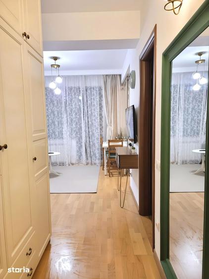 Garsonieră decomandată în Băneasa