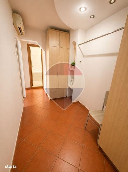 Apartament cu 3 camere decomandat în Iancului
