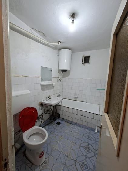 Apartament cu 2 camere decomandat în Mineri