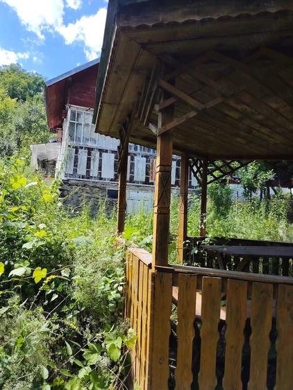 Casă cu Teren 1150 Mp în Trenu