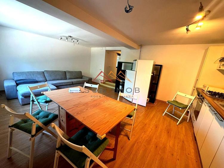 Casă individuală cu 5 camere cu Canalizare în Poiana Câmpina