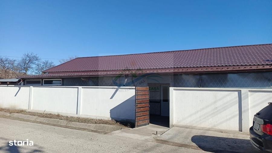 Casă cu 4 camere în Moara