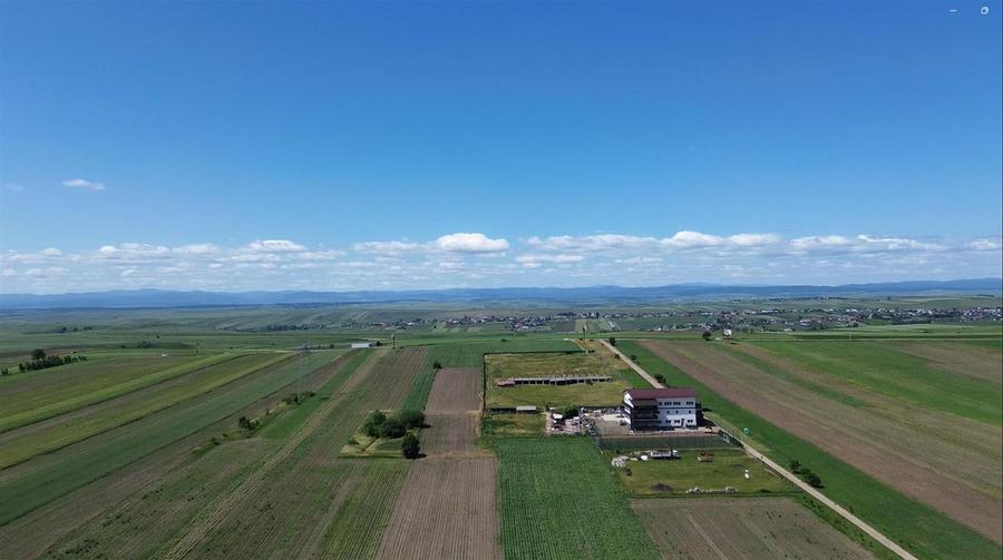 Teren Construcții intravilan de 36977 mp, în Periferie