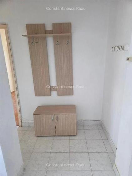 Apartament cu 2 camere decomandat, mobilat în Dealul Cetății