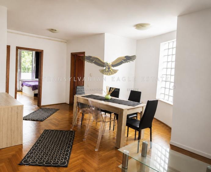 Apartament cu 3 camere semidecomandat, mobilat în Zorilor