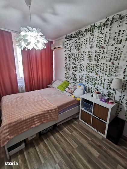Apartament cu 2 camere semidecomandat în Berceni