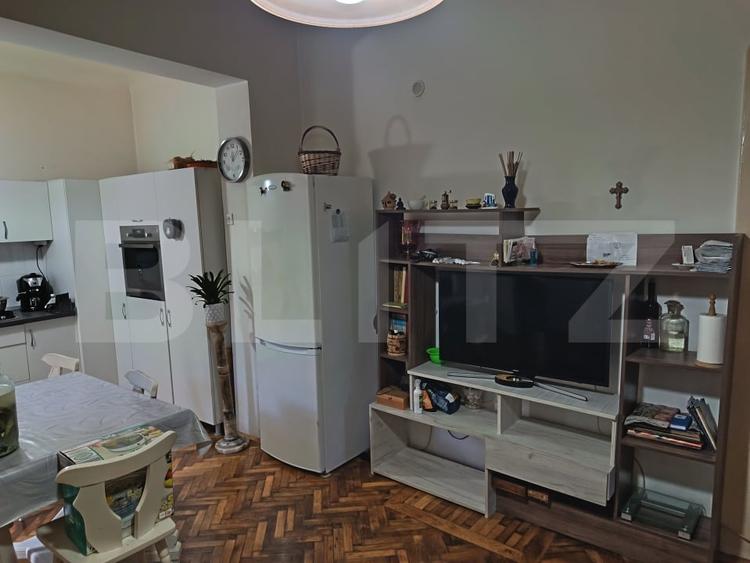 Casă individuală cu 2 camere cu Canalizare în Central