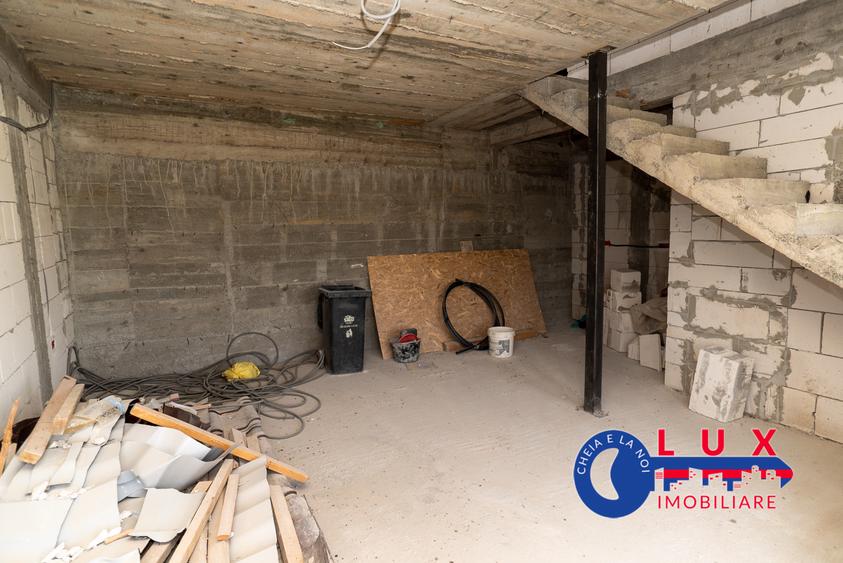 Casă cu 5 camere cu Canalizare în Malcoci